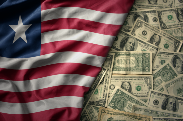 Il dollaro si rafforza dopo l’accordo commerciale tra USA e Cina: impatto sul mercato valutario