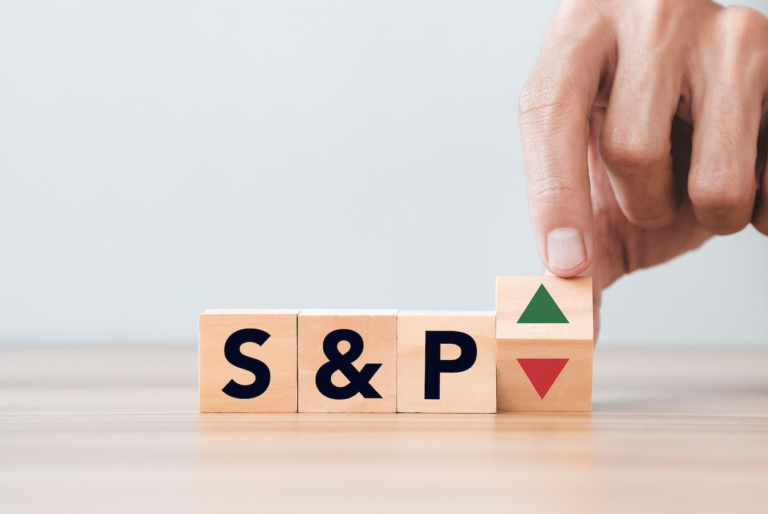 Nuovo massimo dell’S&P500: attesa per i dati critici della settimana