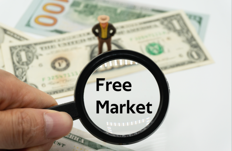 Il libero mercato come non lo spiegano nelle Università