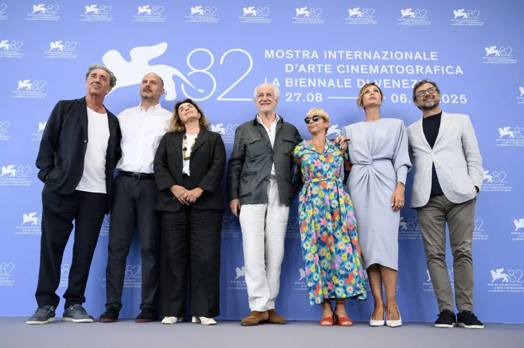 Sorrentino con i protagonisti del film