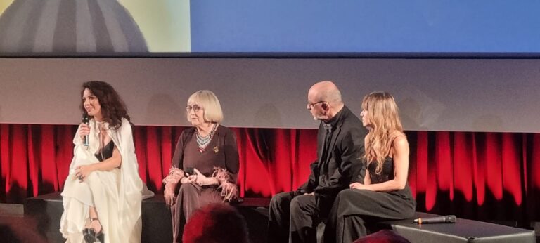 VENEZIA 82, Carmen Maura sexy ed energica in CALLE MALAGA di Maryam Touzani