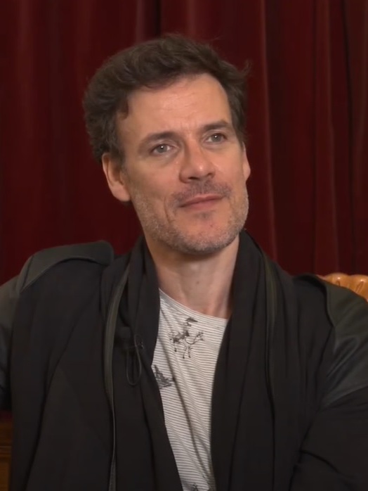 La serie tv “Angela"